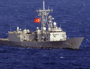 Οινούσσες: Νέα NAVTEX και NOTAM εξέδωσαν οι Τούρκοι για να εμποδίσουν τις έρευνες εντοπισμού του 22χρονου
